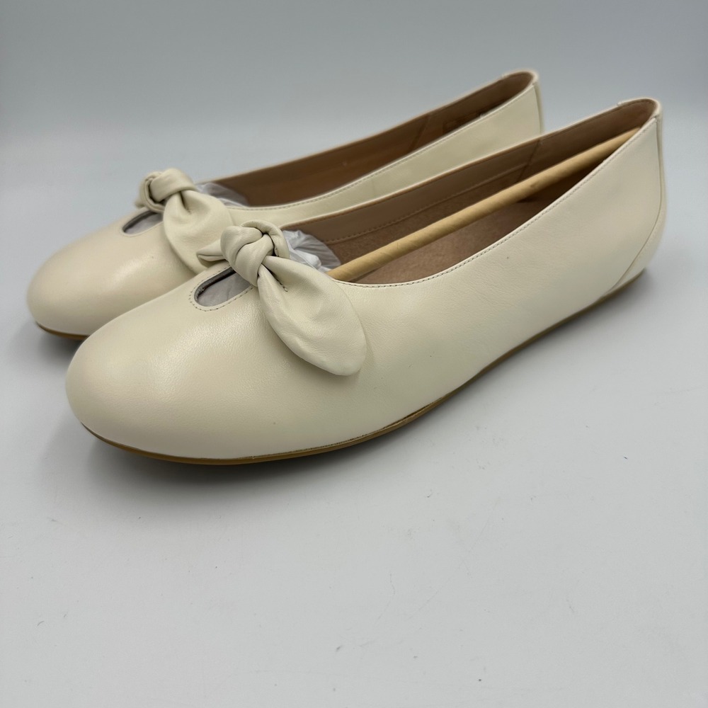 Vionic Tilly Bow Flats Cream Ivory Leather Ballet Flats Comfort Sz 9 Wide NWOB